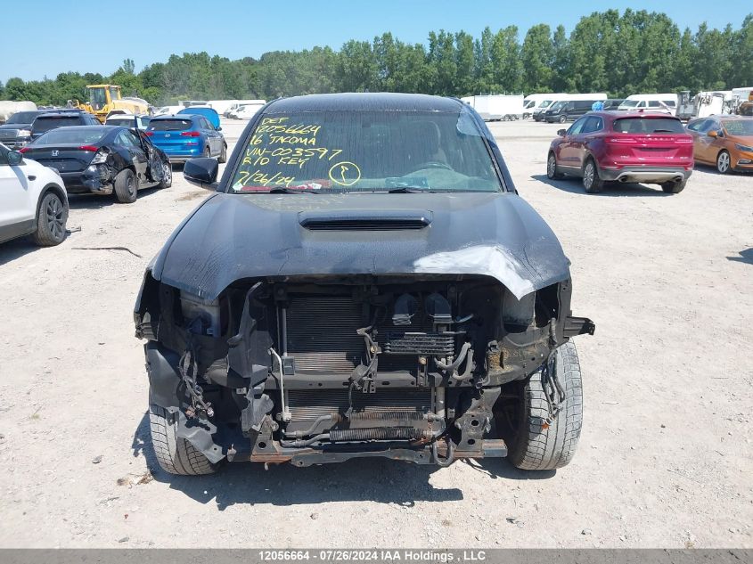 2016 Toyota Tacoma Dbl Cab/Sr5/Trd Sport/Or VIN: 5TFDZ5BNXGX003597 Lot: 12056664