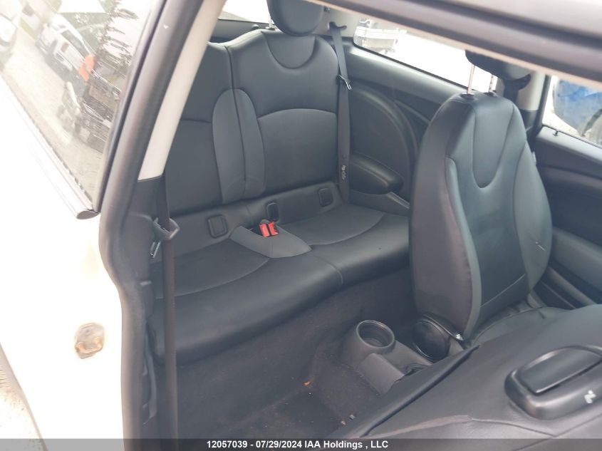 2010 Mini Cooper Hardtop VIN: WMWMF3C57ATZ61216 Lot: 12057039