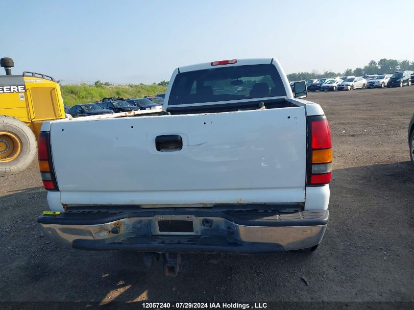 2005 GMC Sierra 2500Hd VIN: 1GTHK23225F922246 Lot: 12057240