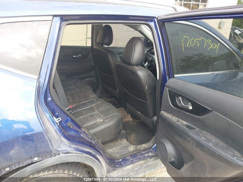 2017 Nissan Rogue Sv/Sl VIN: 5N1AT2MV5HC779141 Lot: 12057304