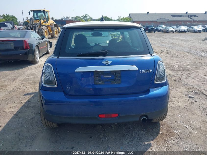2009 Mini Cooper Hardtop VIN: WMWMF335X9TW71564 Lot: 12057462