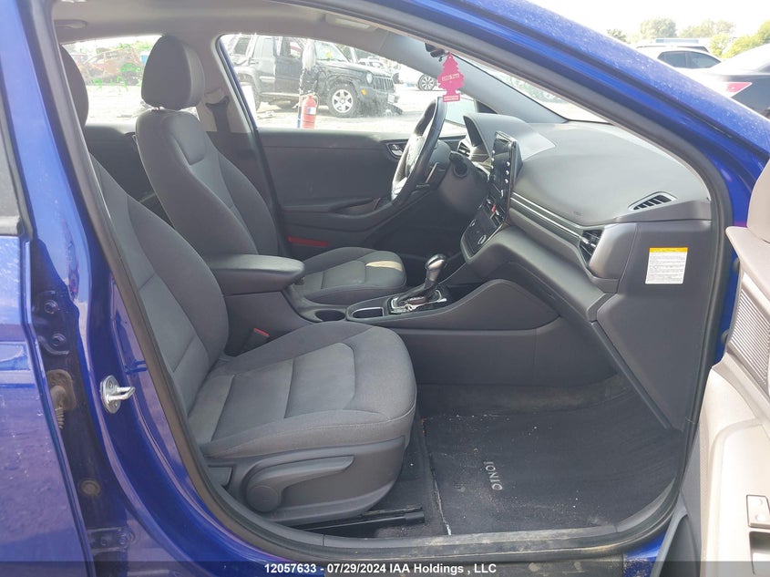 2021 Hyundai Ioniq Hybrid Preferred VIN: KMHC85LC8MU257037 Lot: 12057633