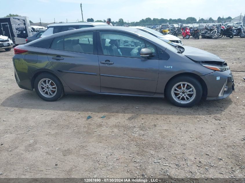 2018 Toyota Prius Prime VIN: JTDKARFP9J3084382 Lot: 12057690