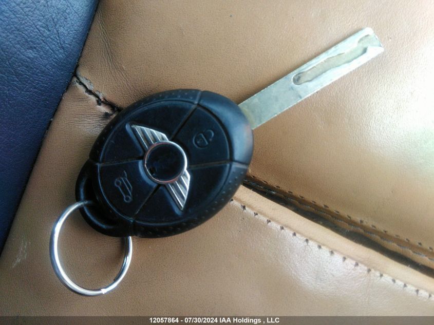 2005 Mini Cooper S VIN: WMWRH335X5TF84454 Lot: 12057864