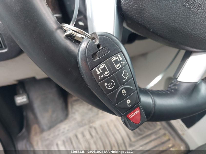 2013 Chrysler Town & Country VIN: 2C4RC1BG9DR675906 Lot: 12058228