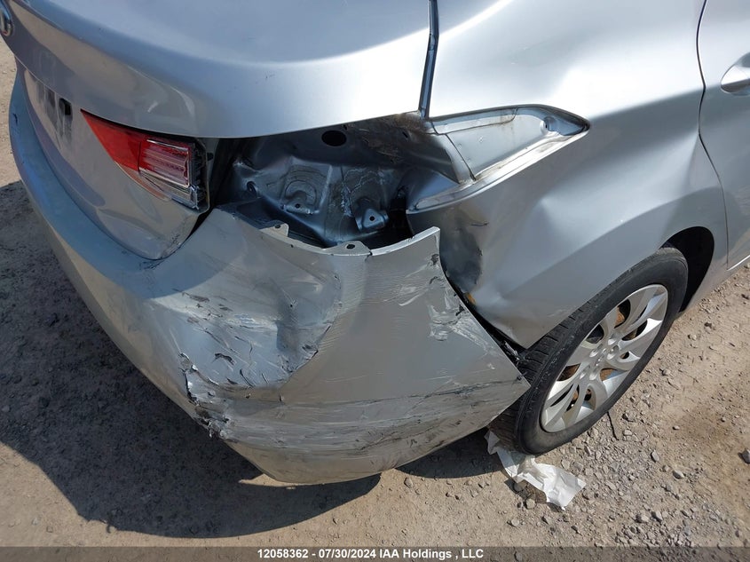 2013 Hyundai Elantra Gl VIN: 5NPDH4AE3DH257318 Lot: 12058362