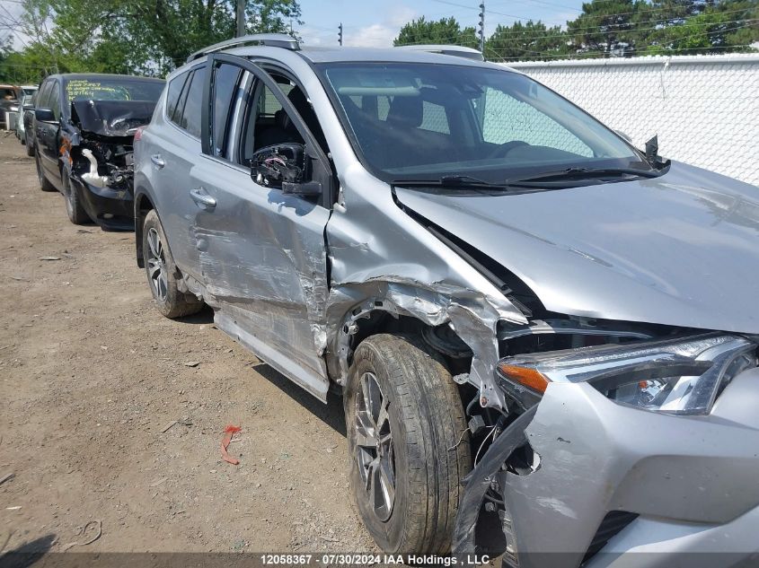 2018 Toyota Rav4 Le VIN: 2T3ZFREV0JW501644 Lot: 12058367