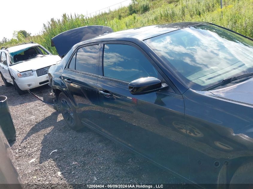 2018 Chrysler 300 Touring VIN: 2C3CCAAG2JH299532 Lot: 12058404