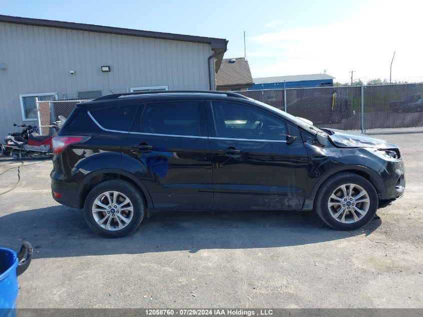 1FMCU0GD2HUA01063 2017 Ford Escape Se