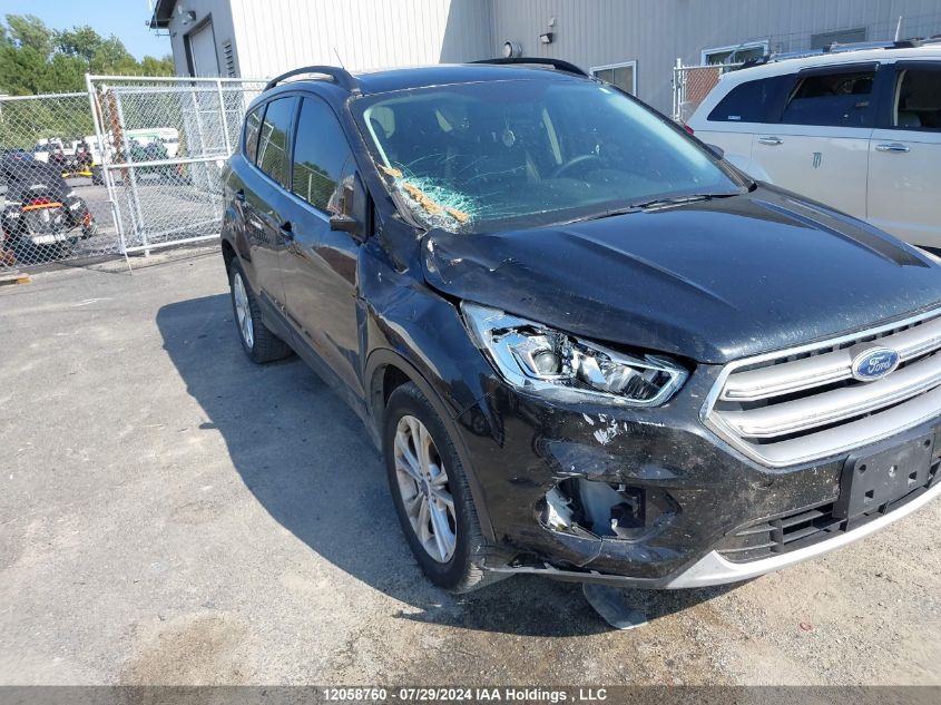 1FMCU0GD2HUA01063 2017 Ford Escape Se