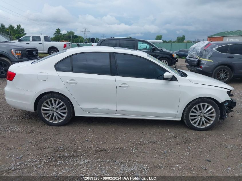 3VWDX7AJ7CM392373 2012 Volkswagen Jetta Se