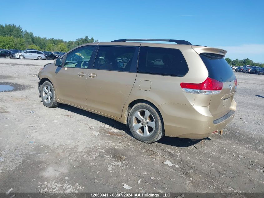 5TDKK3DC0BS076858 2011 Toyota Sienna