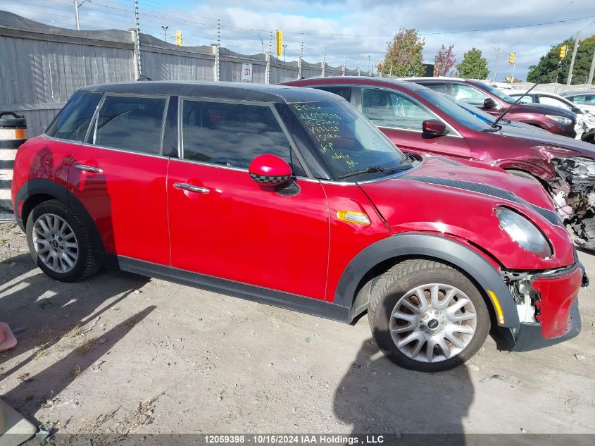 2015 Mini Cooper Hardtop 5 Door VIN: WMWXS5C53FT833129 Lot: 12059398