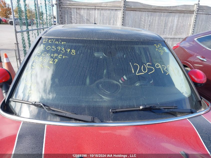 2015 Mini Cooper Hardtop 5 Door VIN: WMWXS5C53FT833129 Lot: 12059398