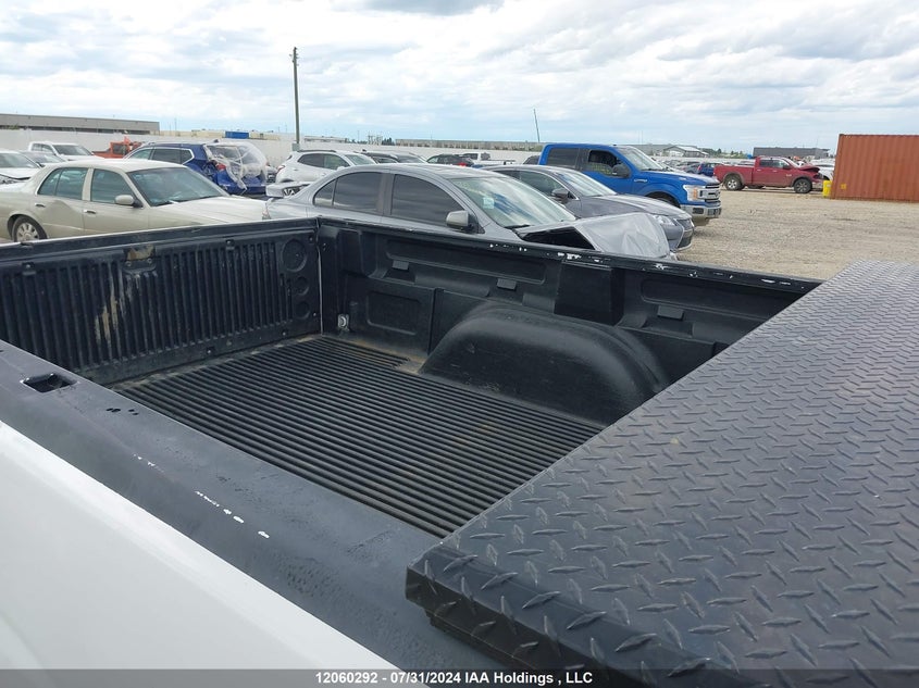 2001 Chevrolet Silverado 1500 VIN: 1GCEC14V61Z138745 Lot: 12060292