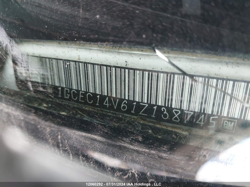 2001 Chevrolet Silverado 1500 VIN: 1GCEC14V61Z138745 Lot: 12060292