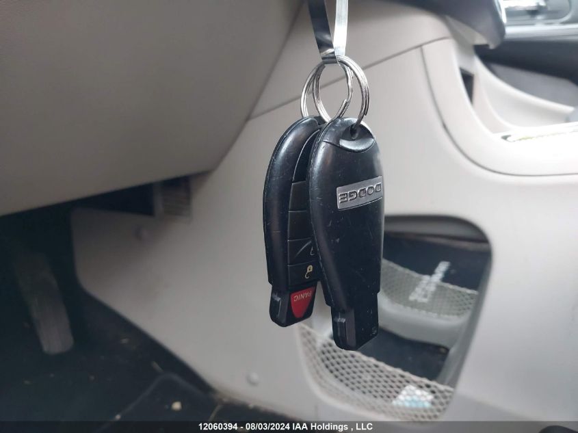 2016 Dodge Grand Caravan Crew VIN: 2C4RDGDG5GR381985 Lot: 12060394