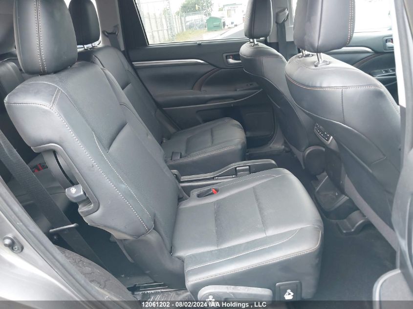 2018 Toyota Highlander Limited VIN: 5TDDZRFH0JS490138 Lot: 12061202