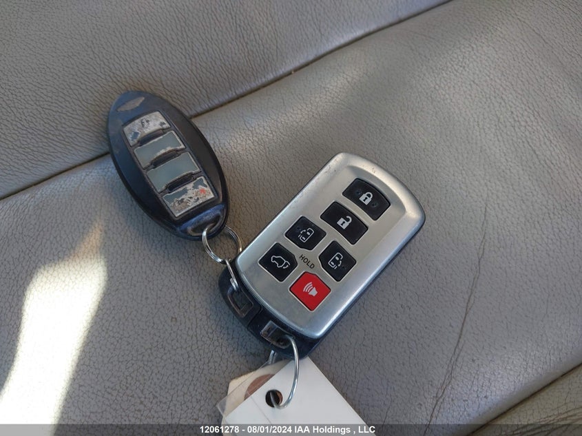 2012 Toyota Sienna Xle 7 Passenger VIN: 5TDDK3DCXCS040962 Lot: 12061278