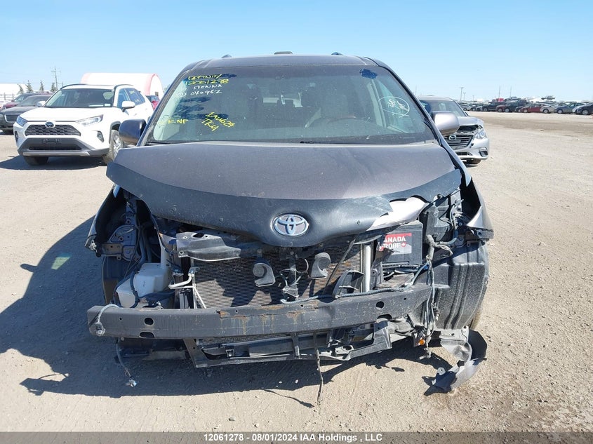 2012 Toyota Sienna Xle 7 Passenger VIN: 5TDDK3DCXCS040962 Lot: 12061278