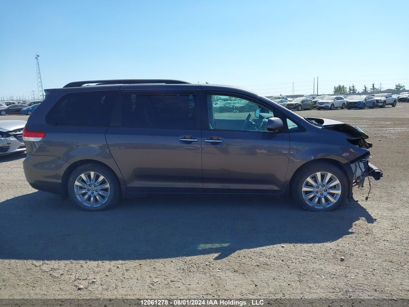 2012 Toyota Sienna Xle 7 Passenger VIN: 5TDDK3DCXCS040962 Lot: 12061278