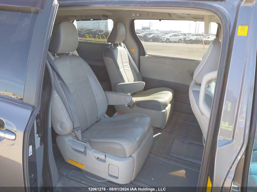 2012 Toyota Sienna Xle 7 Passenger VIN: 5TDDK3DCXCS040962 Lot: 12061278