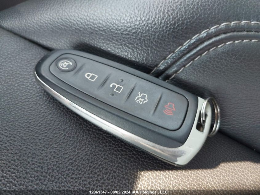 2019 Ford Escape Titanium VIN: 1FMCU9J96KUB40225 Lot: 12061347