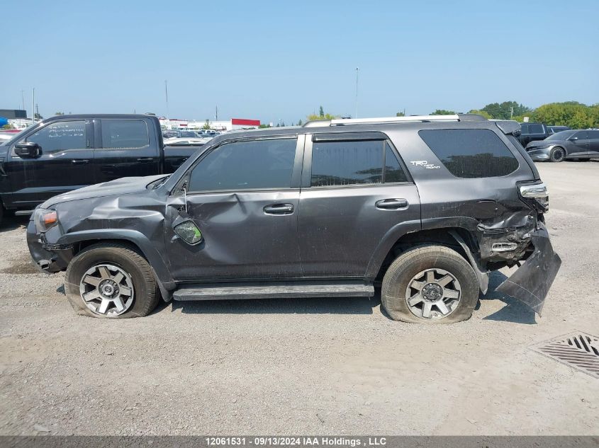 2018 Toyota 4Runner Sr5 Prem/Ltdl/Trail/Trd VIN: JTEBU5JR4J5584121 Lot: 12061531