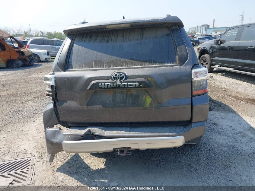 2018 Toyota 4Runner Sr5 Prem/Ltdl/Trail/Trd VIN: JTEBU5JR4J5584121 Lot: 12061531