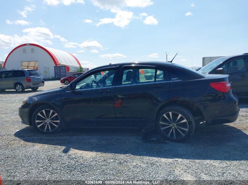 2012 Chrysler 200 S VIN: 1C3CCBHG0CN106042 Lot: 12061699