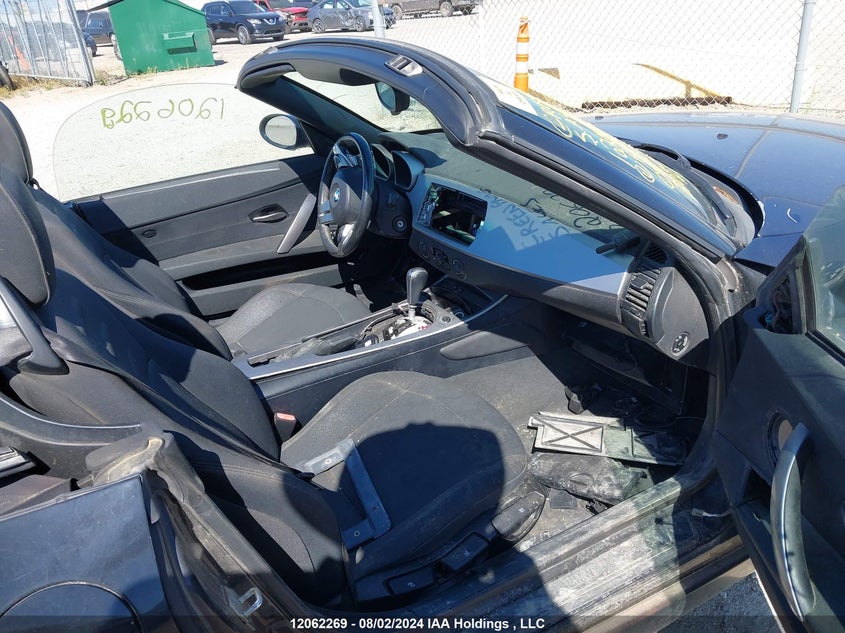 2008 BMW Z4 3.0 VIN: 4USBU33568LW73952 Lot: 12062269