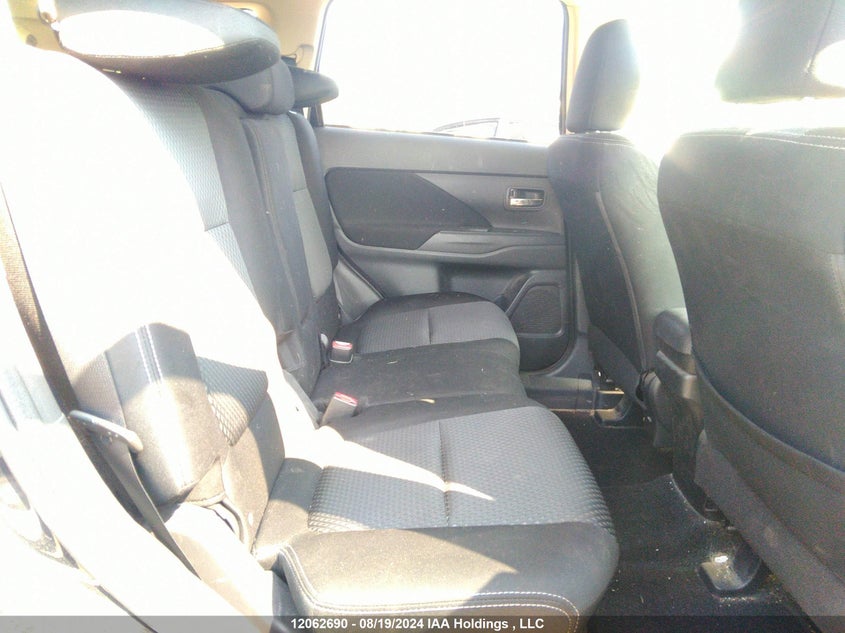 2018 Mitsubishi Outlander VIN: JA4AZ2A30JJ600179 Lot: 12062690