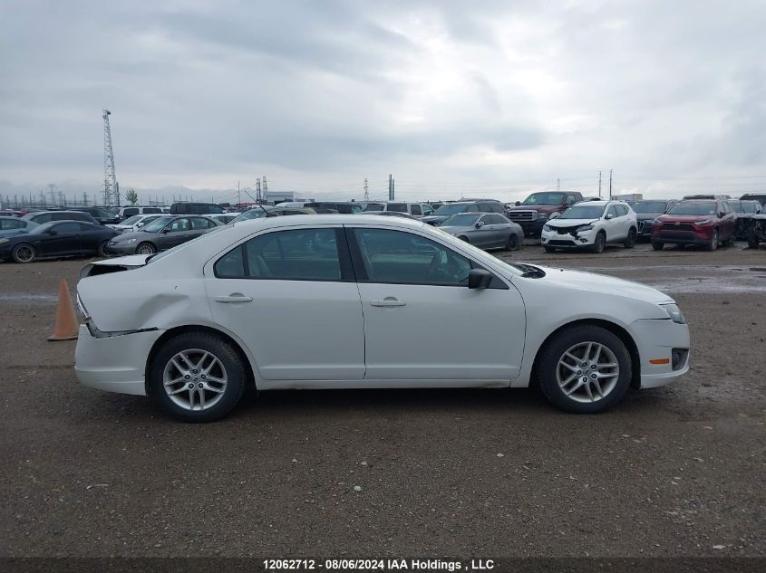 2011 Ford Fusion S VIN: 3FAHP0GA8BR130744 Lot: 12062712