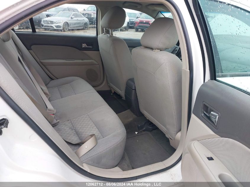 2011 Ford Fusion S VIN: 3FAHP0GA8BR130744 Lot: 12062712