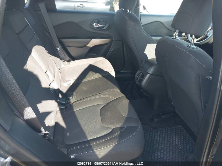 2018 Jeep Cherokee Latitude VIN: 1C4PJMCX7JD618809 Lot: 12062795