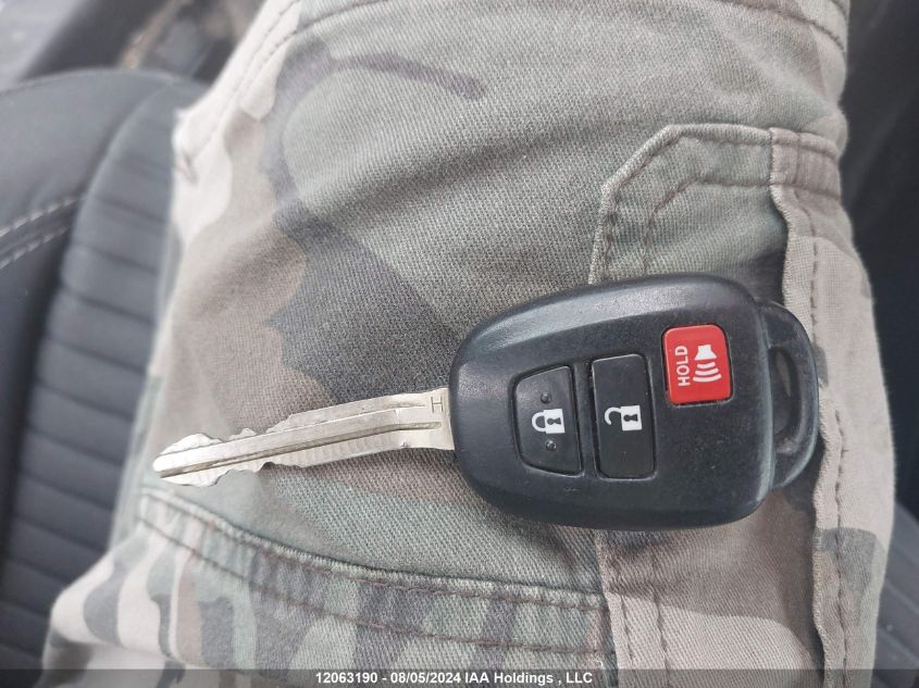 2019 Toyota Yaris Le VIN: VNKKTUD33KA103915 Lot: 12063190