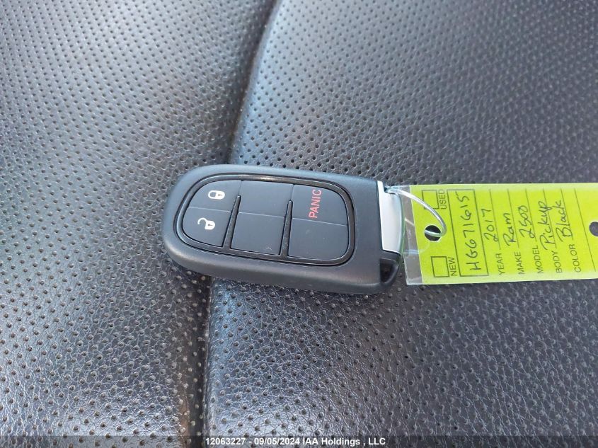 2017 Ram 2500 Laramie VIN: 3C6UR5FJXHG671615 Lot: 12063227