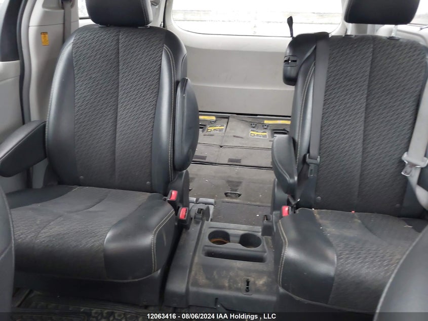 2013 Toyota Sienna Se 8 Passenger VIN: 5TDXK3DC0DS314586 Lot: 12063416