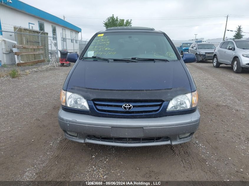 2001 Toyota Sienna Le/Xle VIN: 4T3ZF13C31U410113 Lot: 12063688