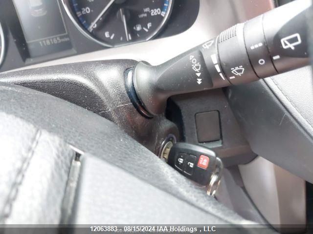 2017 Toyota Rav4 Le VIN: 2T3BFREV1HW650737 Lot: 12063883