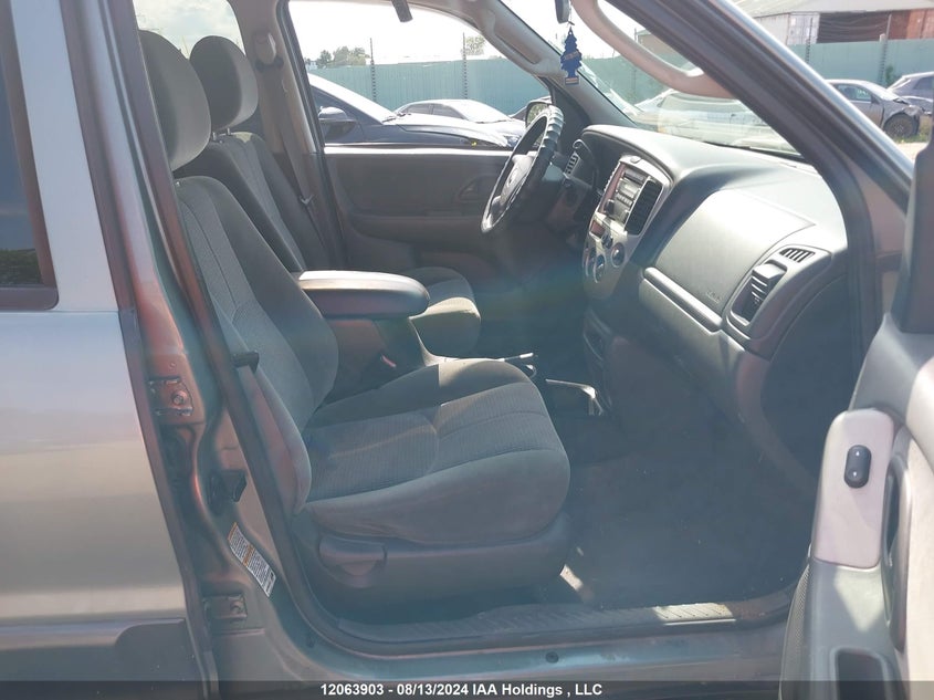 2004 Mazda Tribute Lx VIN: 4F2CZ94154KM29641 Lot: 12063903