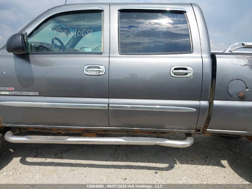 2005 GMC Sierra 2500Hd VIN: 1GTHK23205F820069 Lot: 12064068