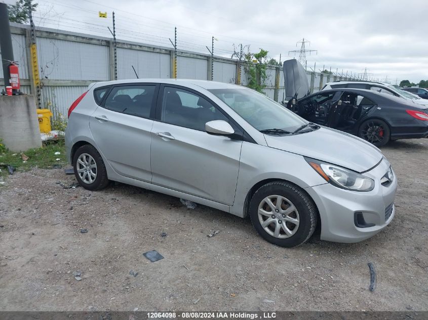 2014 Hyundai Accent Gl VIN: KMHCT5AE4EU172684 Lot: 12064098