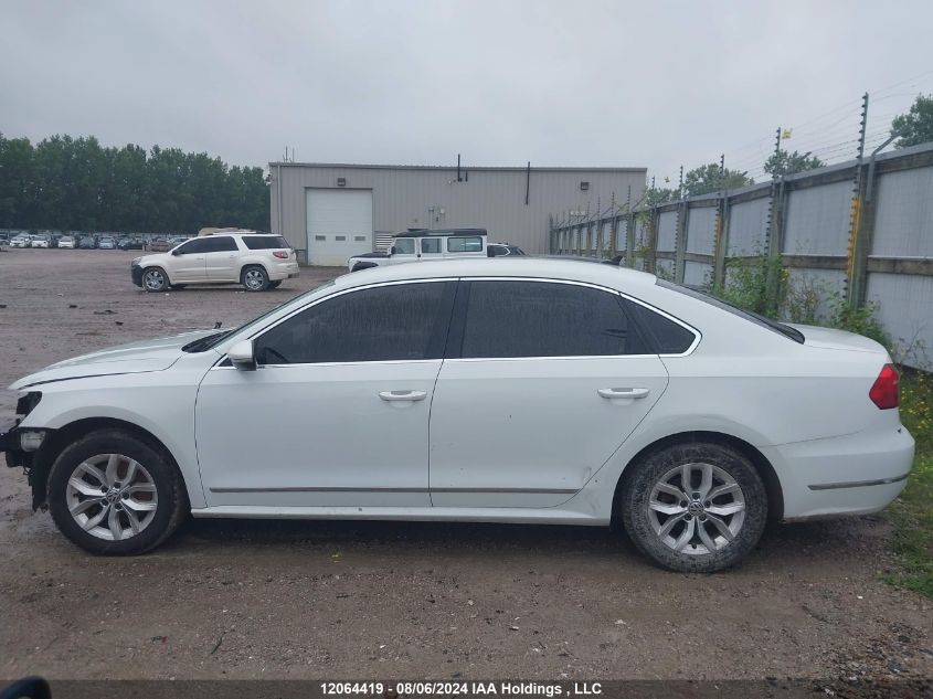 1VWAS7A35GC030410 2016 Volkswagen Passat S/R-Line