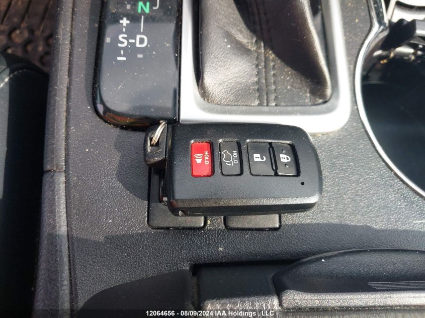 2017 Toyota Highlander Xle VIN: 5TDJZRFH6HS450854 Lot: 12064656