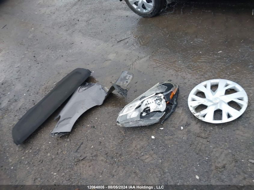 2018 Toyota Yaris Le VIN: VNKKTUD35JA092463 Lot: 12064805