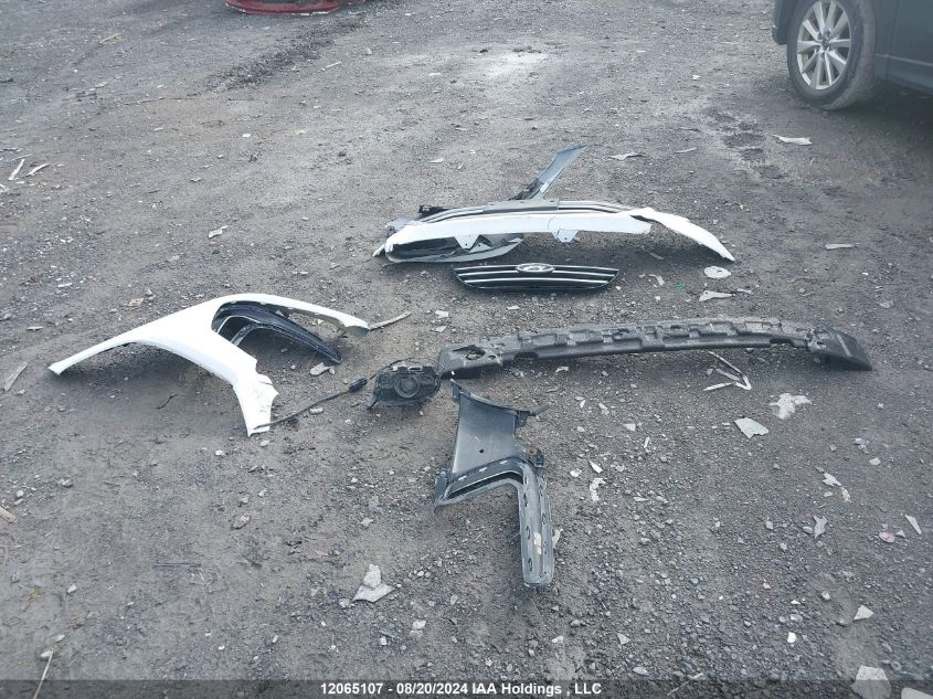 2018 Hyundai Elantra Sel/Value/Limited VIN: KMHD84LF4JU668746 Lot: 12065107