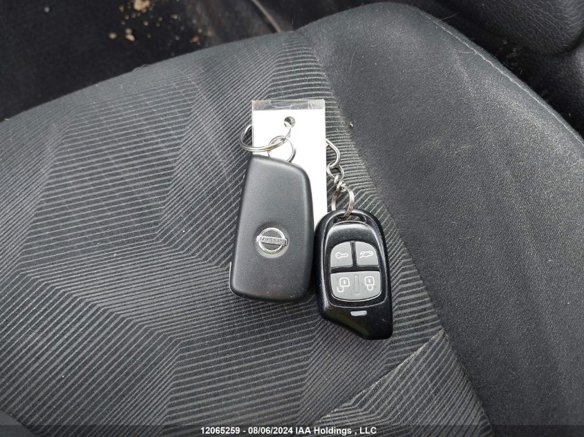 2015 Nissan Rogue S/Sl/Sv VIN: 5N1AT2MV1FC889424 Lot: 12065259