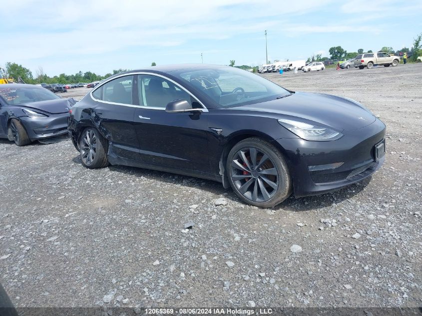 5YJ3E1EB9JF110028 2018 TESLA MODEL 3 - Image 1