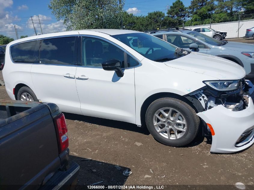 2024 Chrysler Pacifica Touring L VIN: 2C4RC1BG5RR161946 Lot: 12066000